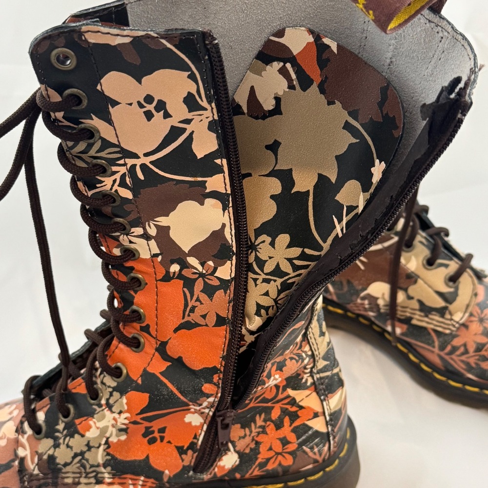 DISCONTINUED Dr. Martens Cerys 14Eye Floral Leather Boot Pointed Toe RARE US L 9 - Picture 11 of 14